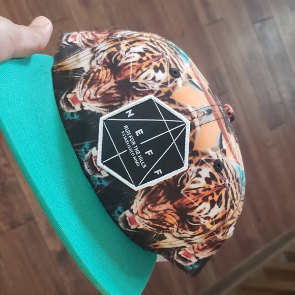 Neff hat - Picture 1 of 1